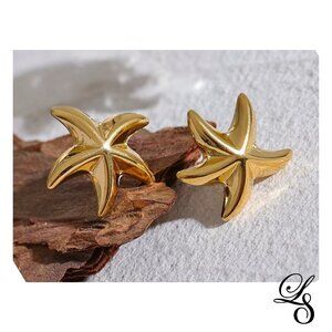 🌊 New 18K Gold Starfish Stud Earrings 🌊
